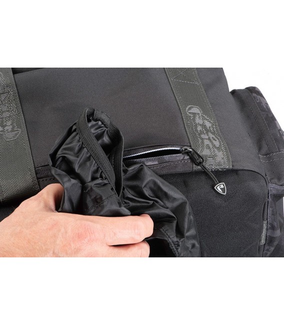 Fox Rage Voyager Camo Medium Carryall Angeltasche mit Boxen